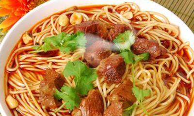 每日早餐食譜 家常牛肉面，健康美味！