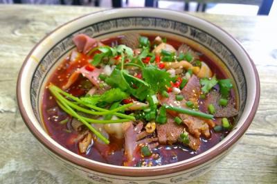 冒菜培訓哪里好？蜀味緣祖?zhèn)髅胤浇】禒I養(yǎng)又美味