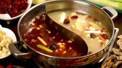 四川火鍋底料技術(shù)哪里好？免費(fèi)提供開(kāi)店技術(shù)指導(dǎo)