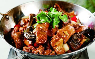 成都干鍋技術(shù)培訓(xùn)學(xué)校哪里專業(yè)？靠譜項(xiàng)目