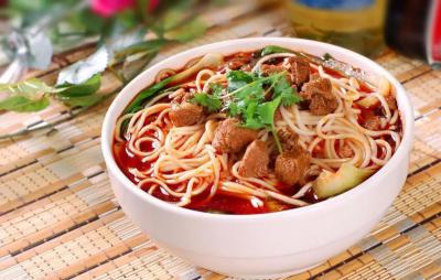 牛肉面食技術培訓學校哪里好？蜀味緣不會限制學員材料